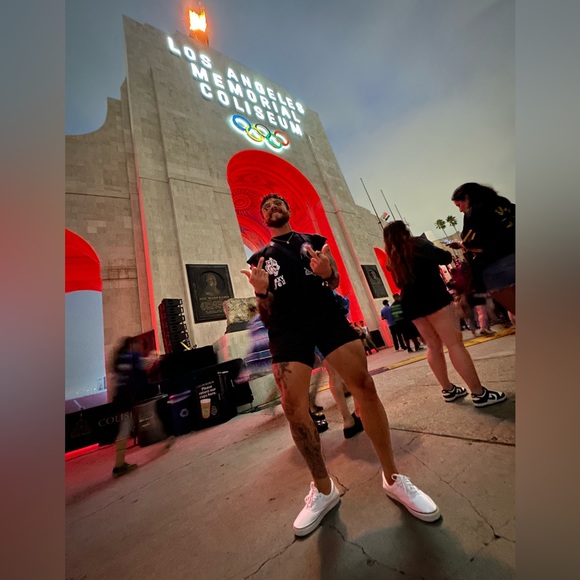 Meet your Posher, Captain - Picture 5 of 6